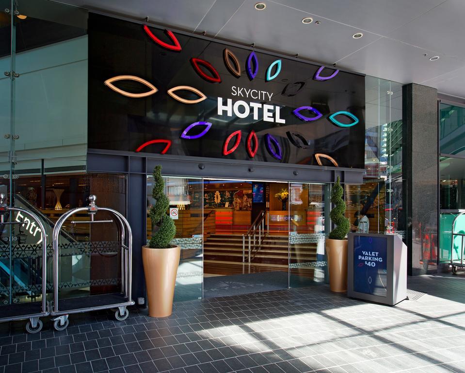 Skycity Hotel Окленд Экстерьер фото